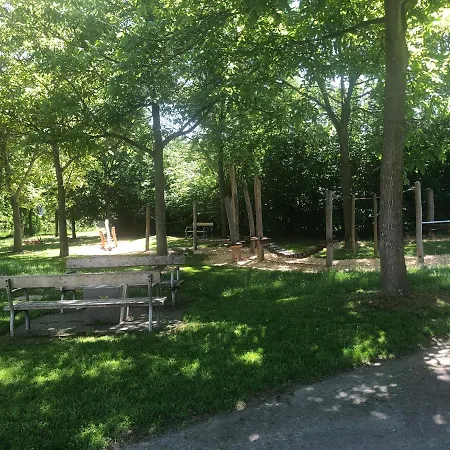 Eventscheune Zur Rundkapelle Λειψία