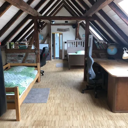 In Historischem 3-seitenhof Apartment
